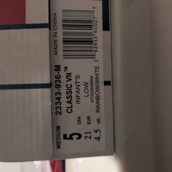 Sz 5 toddler Kswiss - Picture 4 of 4